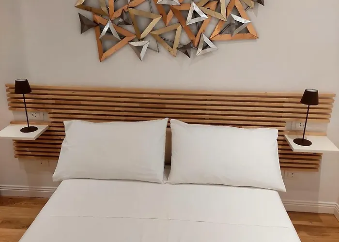 Navigli Darsena Celebrity House Apartment *
