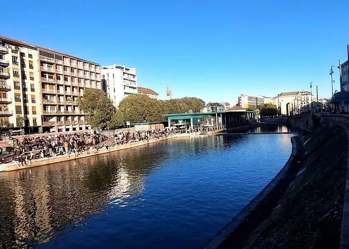 Navigli Darsena Celebrity House Apartment *