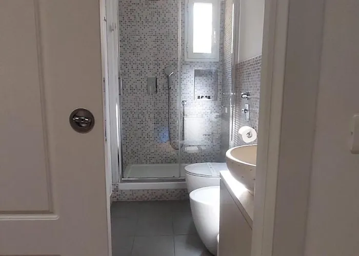 Navigli Darsena Celebrity House Apartment